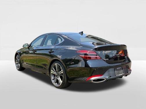 2024 Genesis G70 2.5T