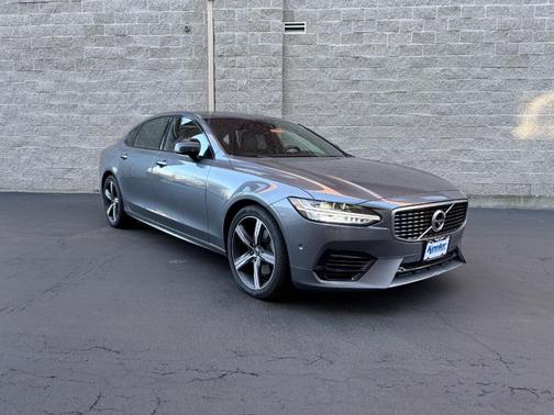 2020 Volvo S90 Recharge Plug-In Hybrid T8 R-Design