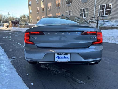 2020 Volvo S90 Recharge Plug-In Hybrid T8 R-Design