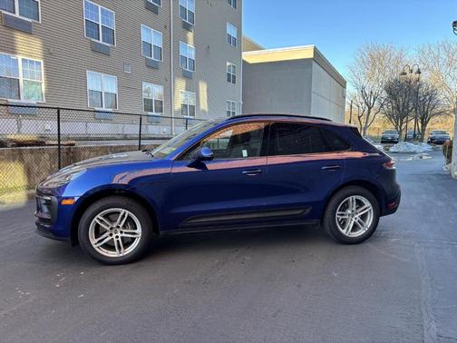 2024 Porsche Macan T