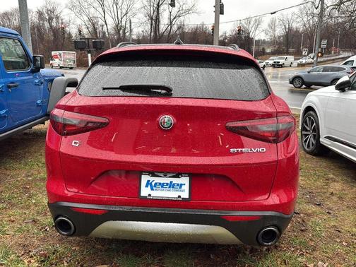 2018 Alfa Romeo Stelvio Sport