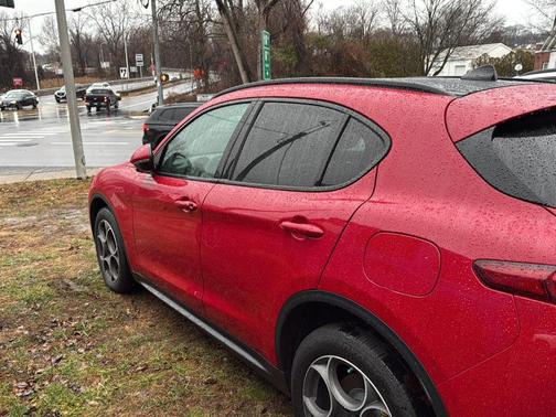 2018 Alfa Romeo Stelvio Sport