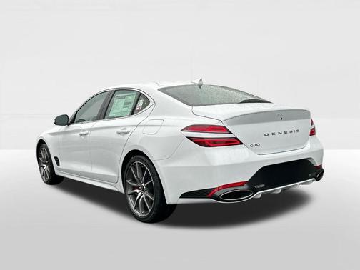 2025 Genesis G70 2.5T