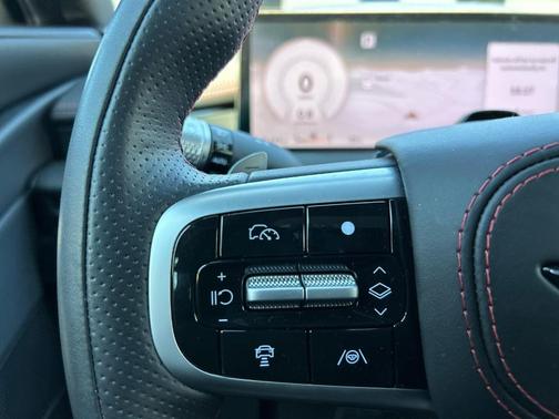 2025 Genesis G80 2.5T Sport Prestige