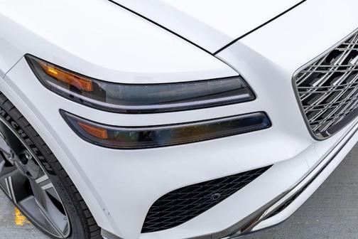White 2026 Genesis GV80 3.5T Prestige