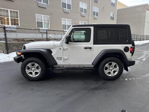2020 Jeep Wrangler Sport