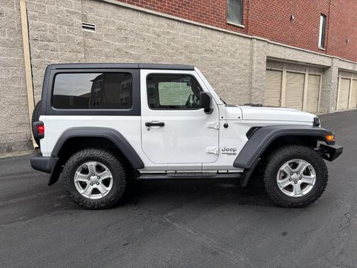 2020 Jeep Wrangler Sport