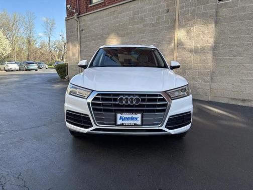 Ibis White 2018 Audi Q5 2.0T Tech Premium