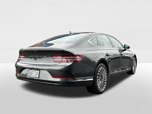 2024 Genesis Electrified G80 Advanced