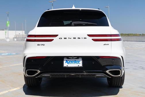 Uyuni White 2026 Genesis GV70 2.5T Sport Prestige