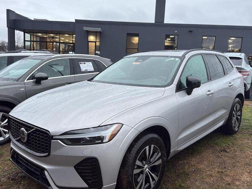 2025 Volvo XC60 B5 Core