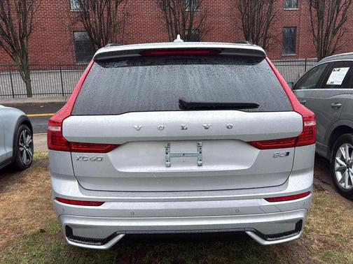 2025 Volvo XC60 B5 Core