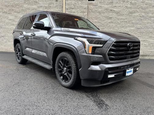 Magnetic Gray Metallic 2024 Toyota Sequoia