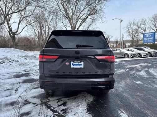 2024 Toyota Sequoia 