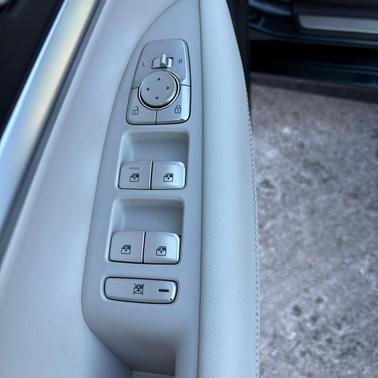 2024 Genesis G70 2.5T