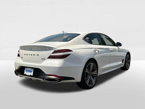 2024 Genesis G70 2.5T