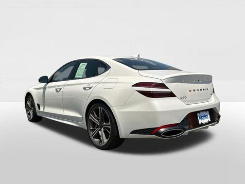 2024 Genesis G70 2.5T