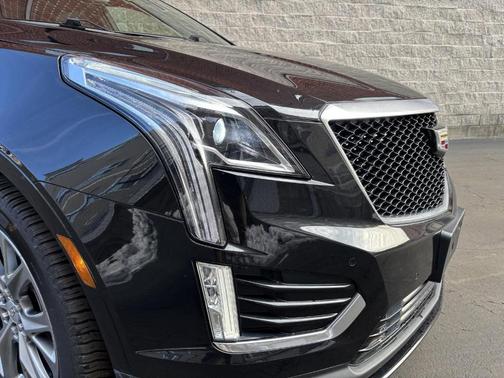 2021 Cadillac XT5 Sport