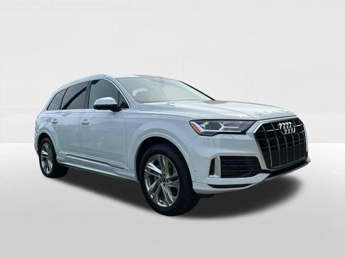 2021 Audi Q7 45 Premium Plus