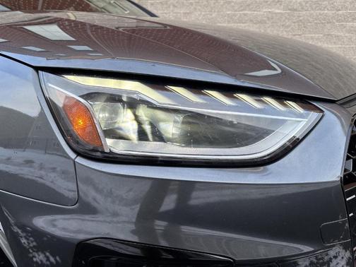 2023 Audi A4 45 S line quattro Premium