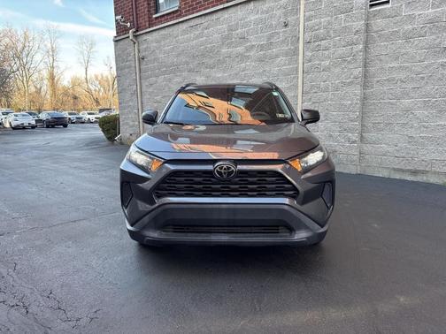 Magnetic Gray Metallic 2020 Toyota RAV4 LE