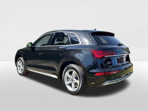 2023 Audi Q5 40 Premium
