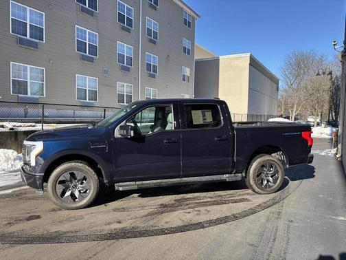 2022 Ford F-150 Lightning XLT