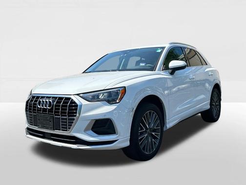 2021 Audi Q3 40 Premium