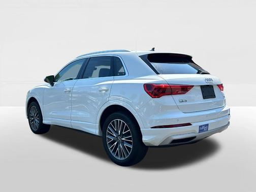 2021 Audi Q3 40 Premium