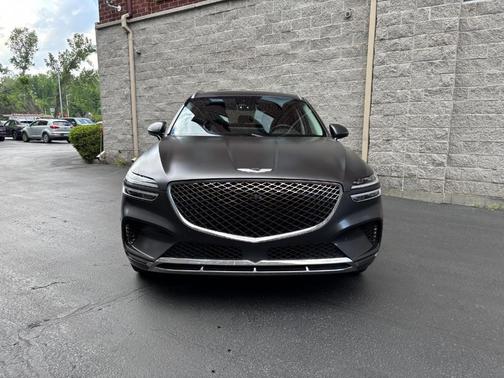 Makalu Gray 2023 Genesis GV70 2.5T