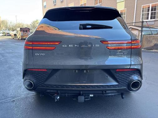 Makalu Gray 2024 Genesis GV70 3.5T Sport