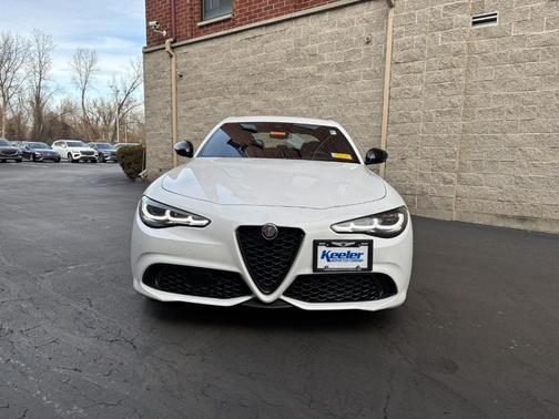 2024 Alfa Romeo Giulia Base