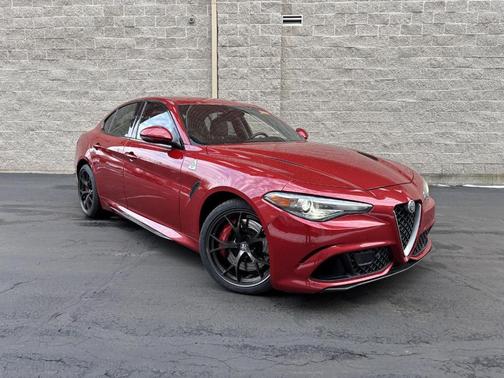 2018 Alfa Romeo Giulia Quadrifoglio