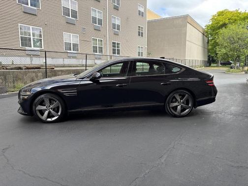 Vik Black 2023 Genesis G80 3.5T Sport