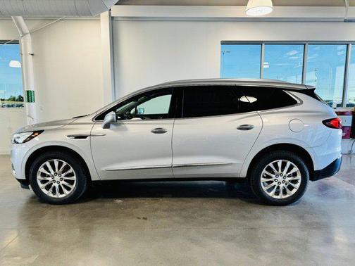 2020 Buick Enclave AWD Essence