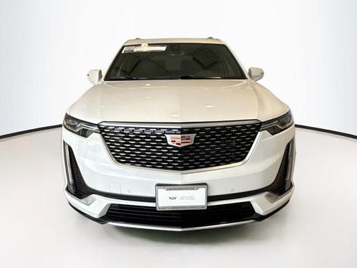 2025 Cadillac XT6 Luxury AWD