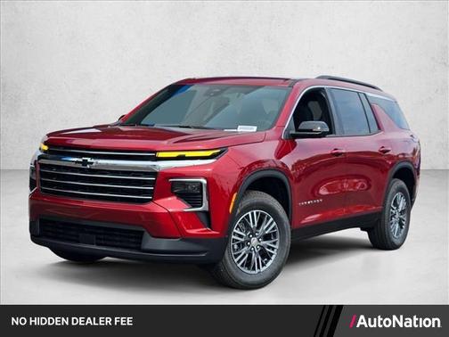 Radiant Red Tintcoat 2026 Chevrolet Traverse LT