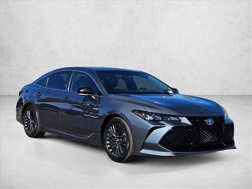 2019 Toyota Avalon Hybrid XSE