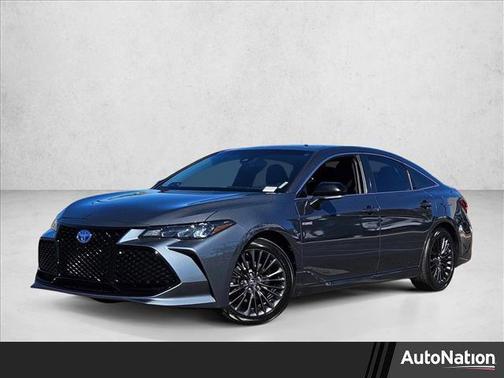 2019 Toyota Avalon Hybrid XSE
