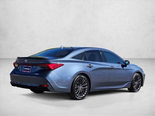 2019 Toyota Avalon Hybrid XSE