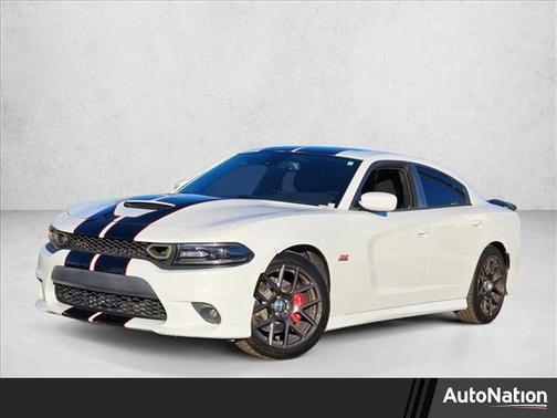 2016 Dodge Charger R/T Scat Pack