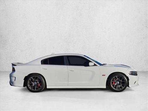 2016 Dodge Charger R/T Scat Pack