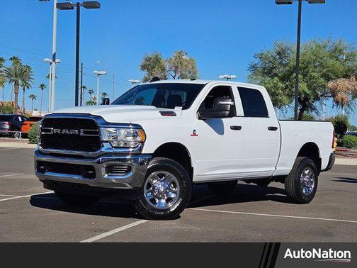 2023 RAM 2500 Tradesman Crew Cab 4x4 6'4' Box