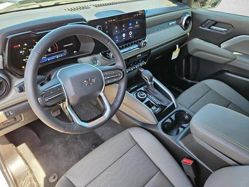 White Sands 2026 Chevrolet Colorado ZR2