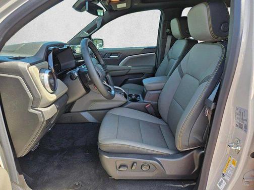 White Sands 2026 Chevrolet Colorado ZR2
