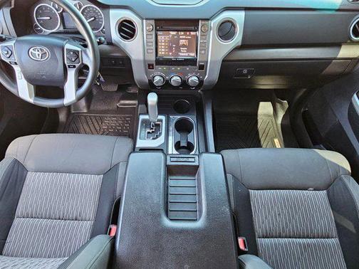 2015 Toyota Tundra SR5