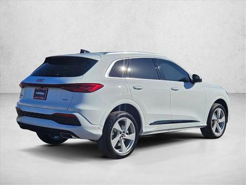 2025 Audi Q5 Premium Plus