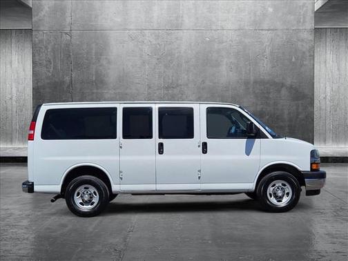 2020 Chevrolet Express 2500 RWD 2500 Regular Wheelbase LT