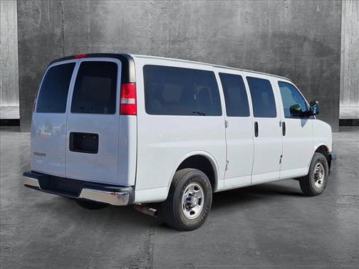 2020 Chevrolet Express 2500 RWD 2500 Regular Wheelbase LT