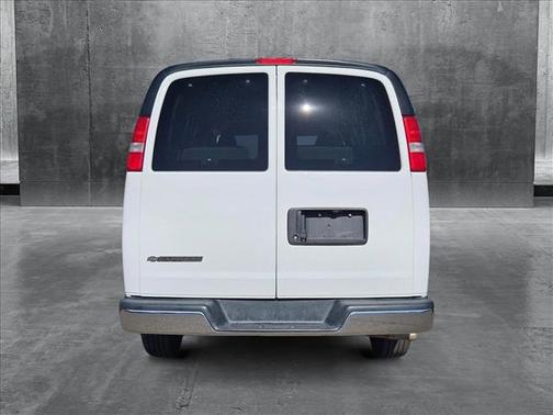 2020 Chevrolet Express 2500 RWD 2500 Regular Wheelbase LT